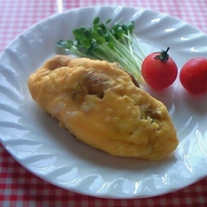 レンチン一人オムレツ（残った微量カレー入り）